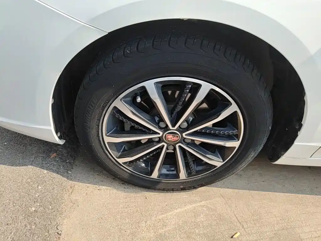 Roewe i5 — миниатюра 23