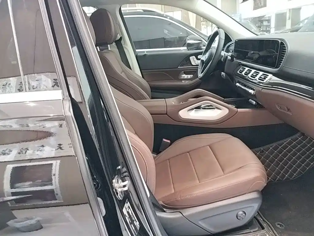 Mercedes-Benz GLE (Import) — миниатюра 25