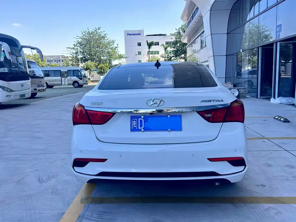 Hyundai Mistra — миниатюра 5