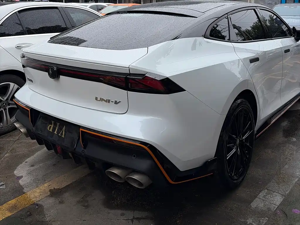 Changan UNI-V — миниатюра 5