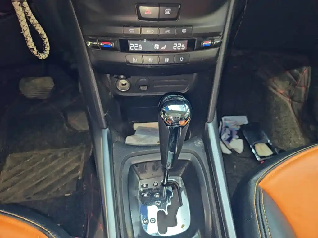 Peugeot 2008 — миниатюра 14