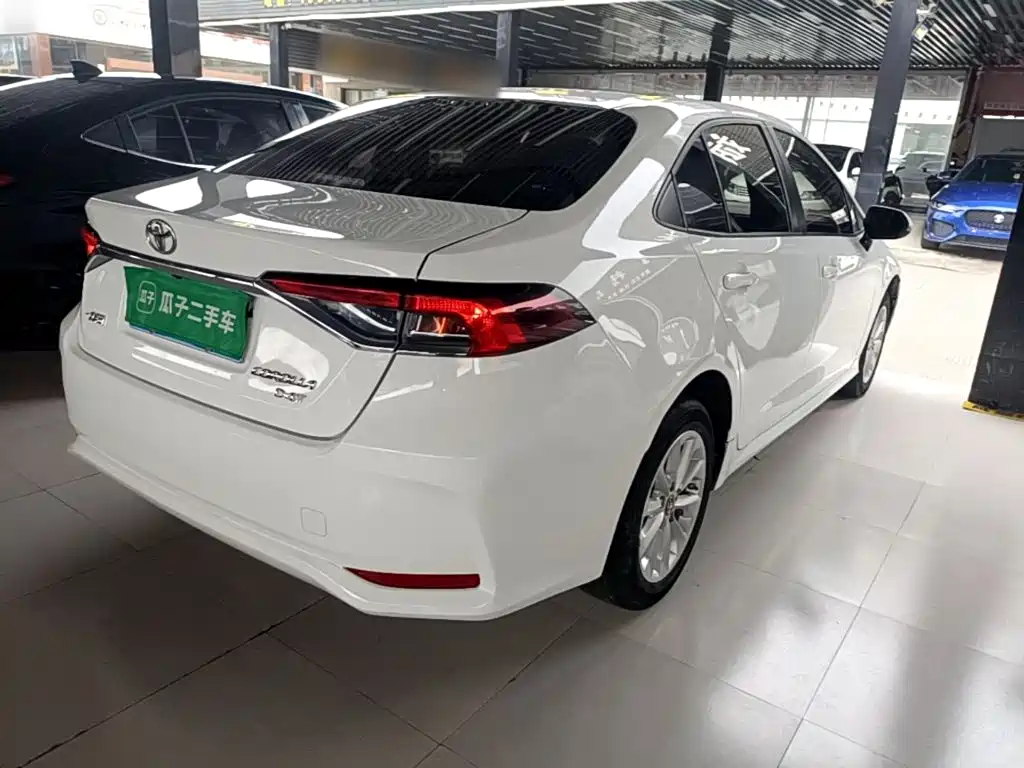 Toyota Corolla — миниатюра 7