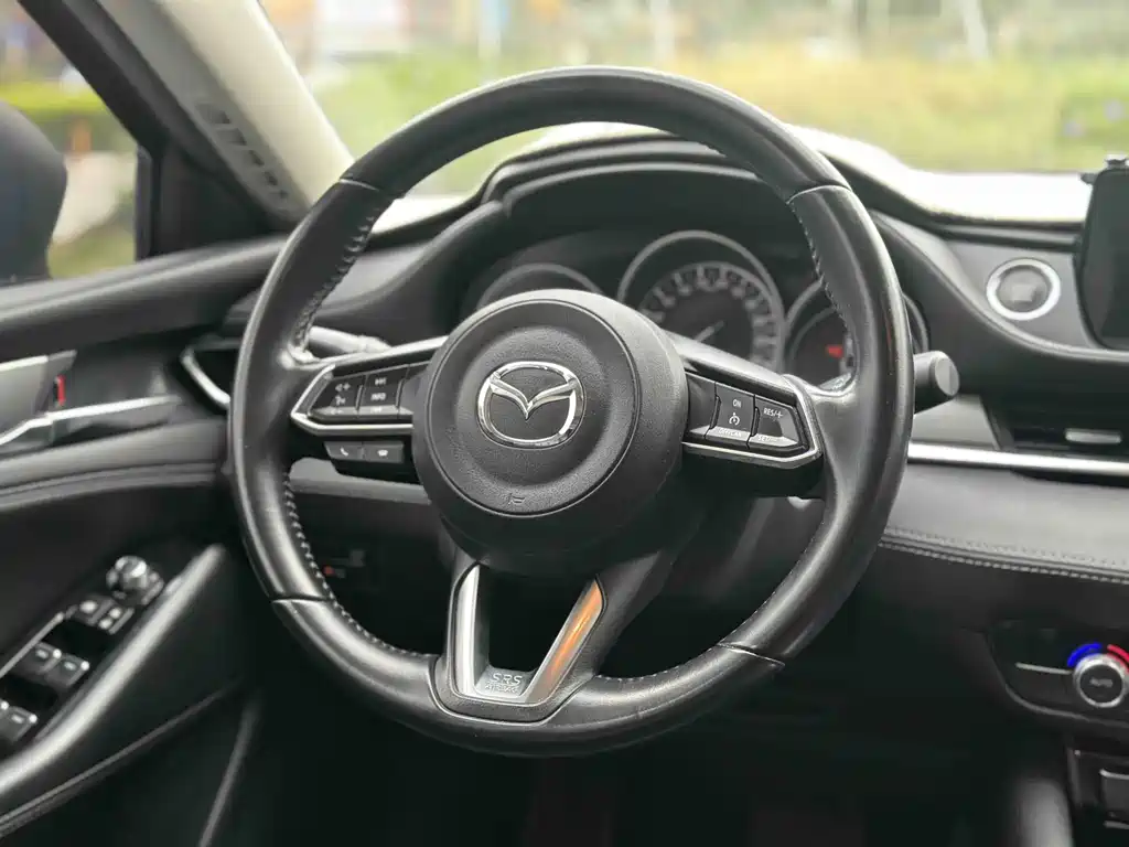 Mazda Atenza — миниатюра 9