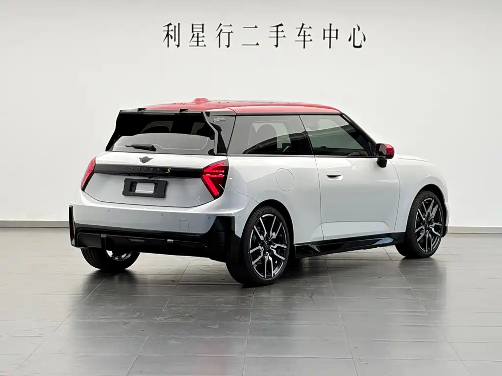 MINI MINI COOPER EV — миниатюра 2