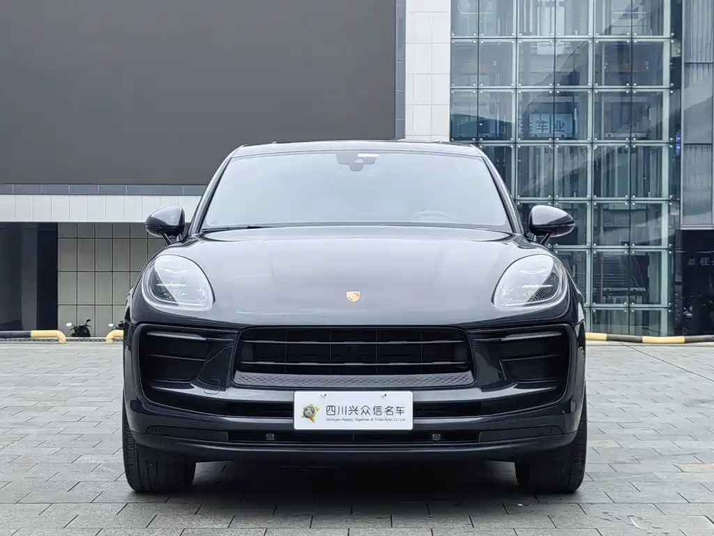 Porsche Macan — миниатюра 3
