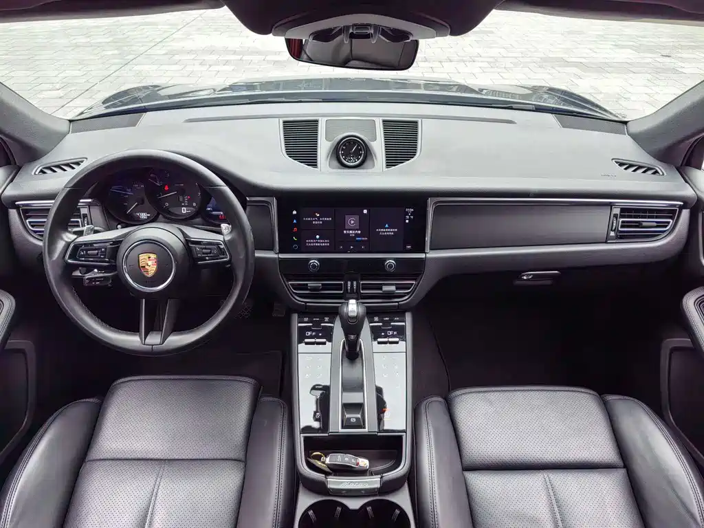 Porsche Macan — миниатюра 19
