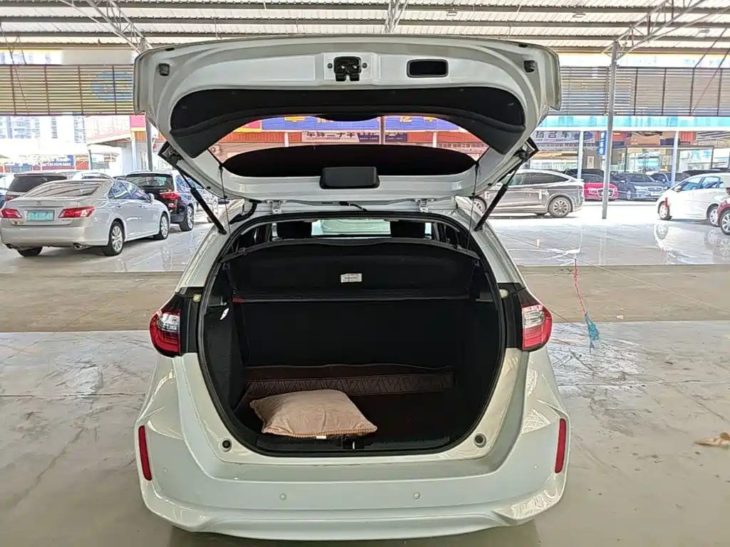 Honda Fit — миниатюра 19