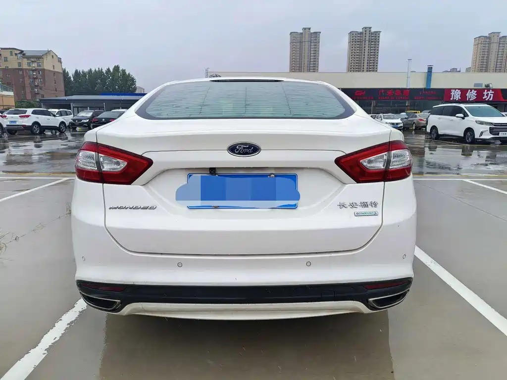 Ford Mondeo — миниатюра 12