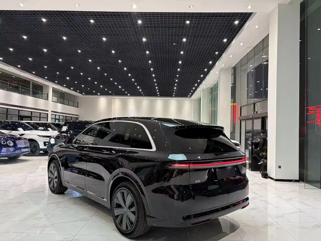 Li Auto Li L8 — миниатюра 16