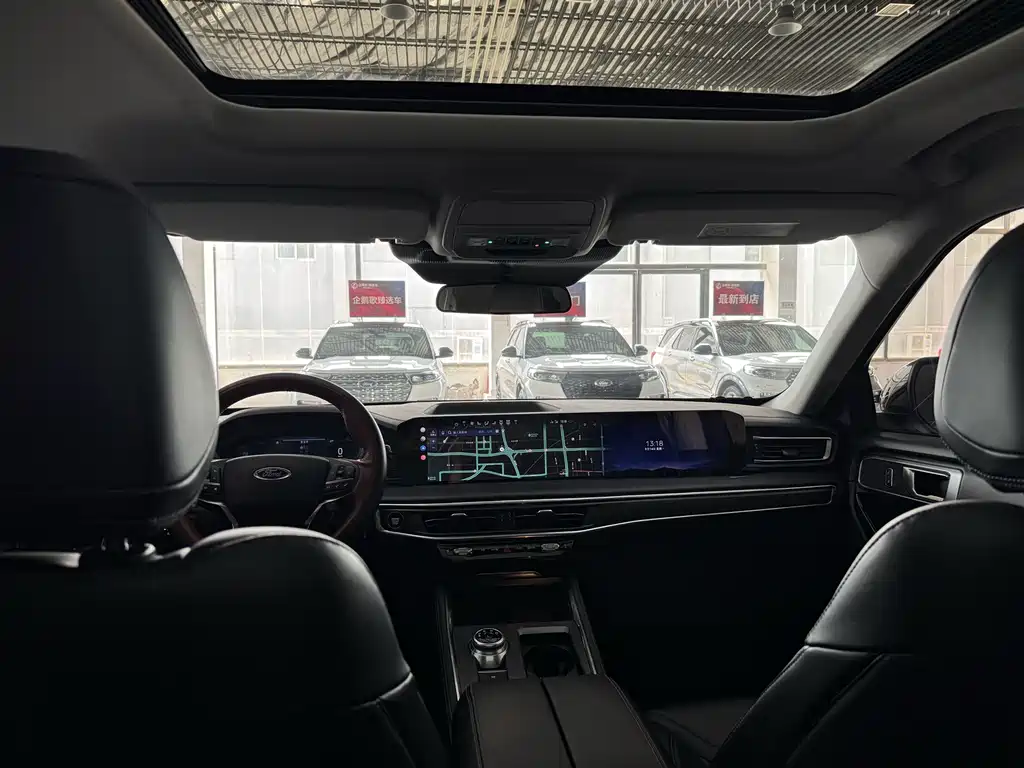 Ford Explorer — миниатюра 18