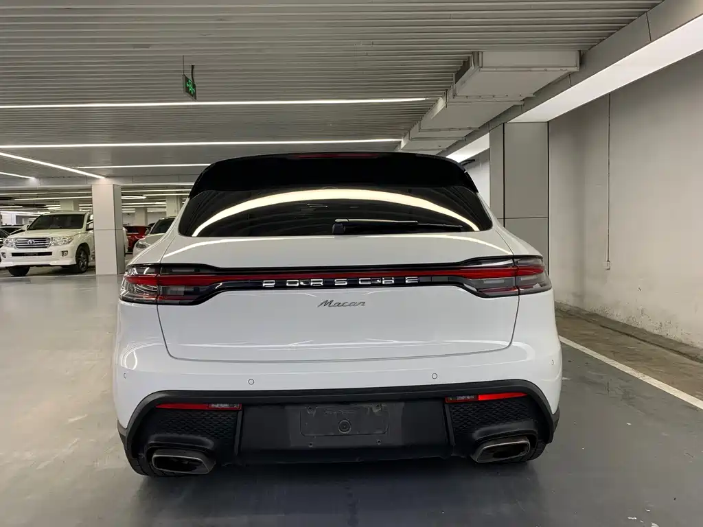 Porsche Macan — миниатюра 9