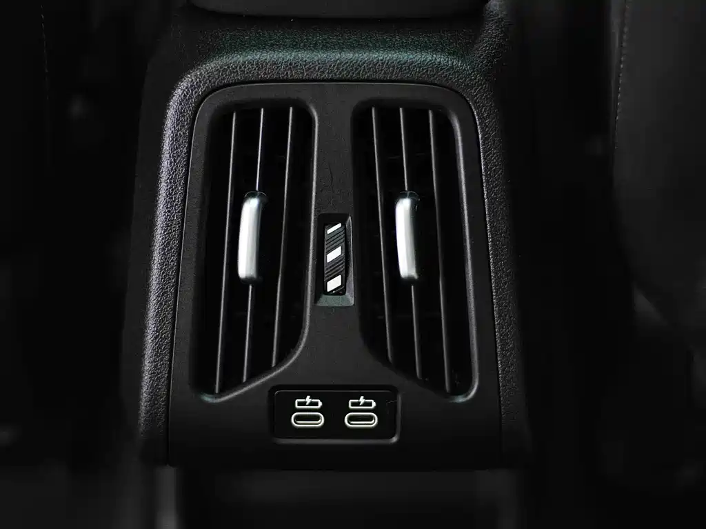 BMW X1 — миниатюра 9