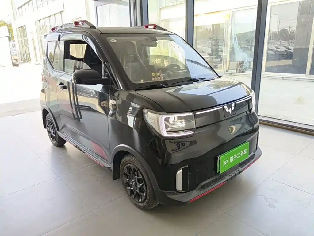 Wuling MINIEV — миниатюра 4