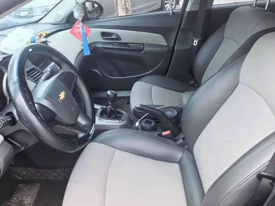 Chevrolet Cruze — миниатюра 9
