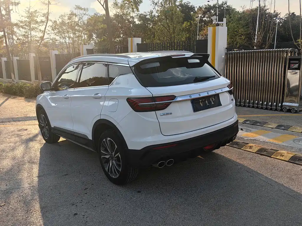 Geely Binyue — миниатюра 14