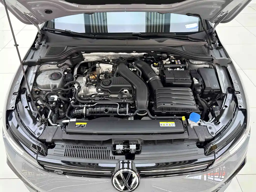 Volkswagen Golf — миниатюра 7