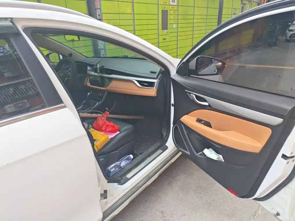 Geely Vision S1 — миниатюра 19