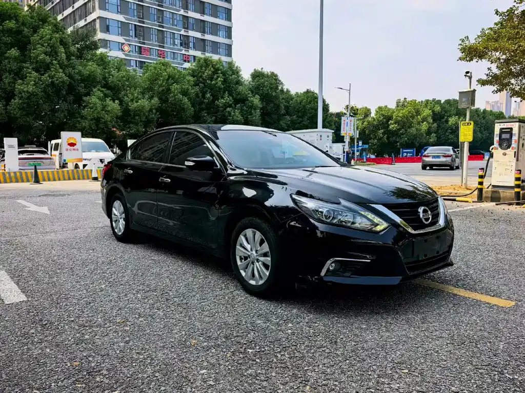 Nissan Teana — миниатюра 3