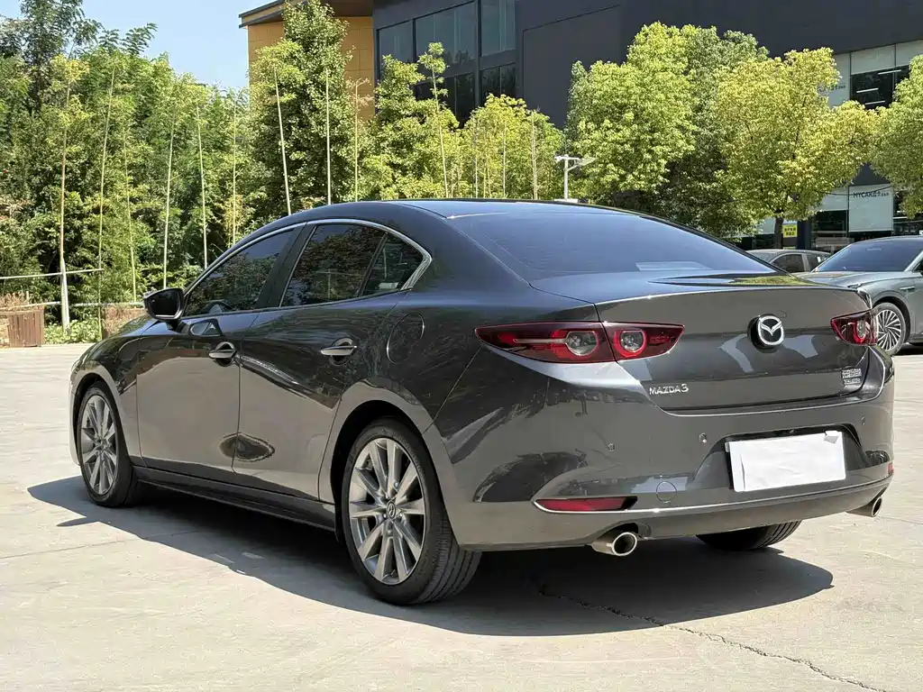 Mazda 3 Axela — миниатюра 15