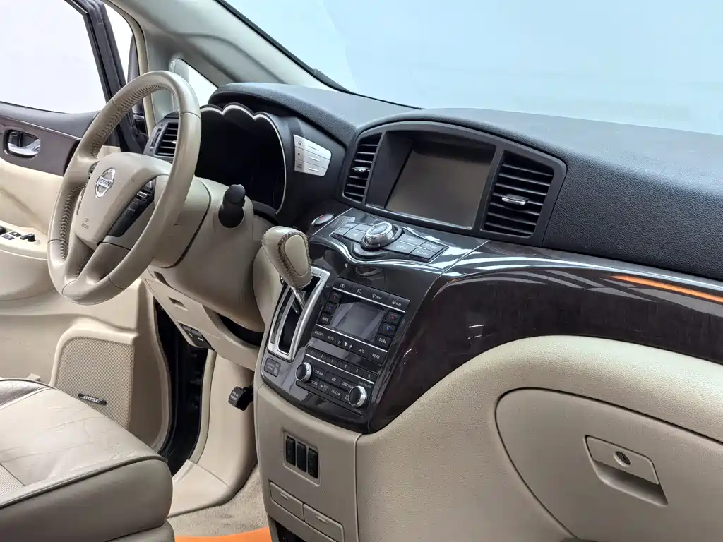 Nissan Quest 2015 3.5L SL