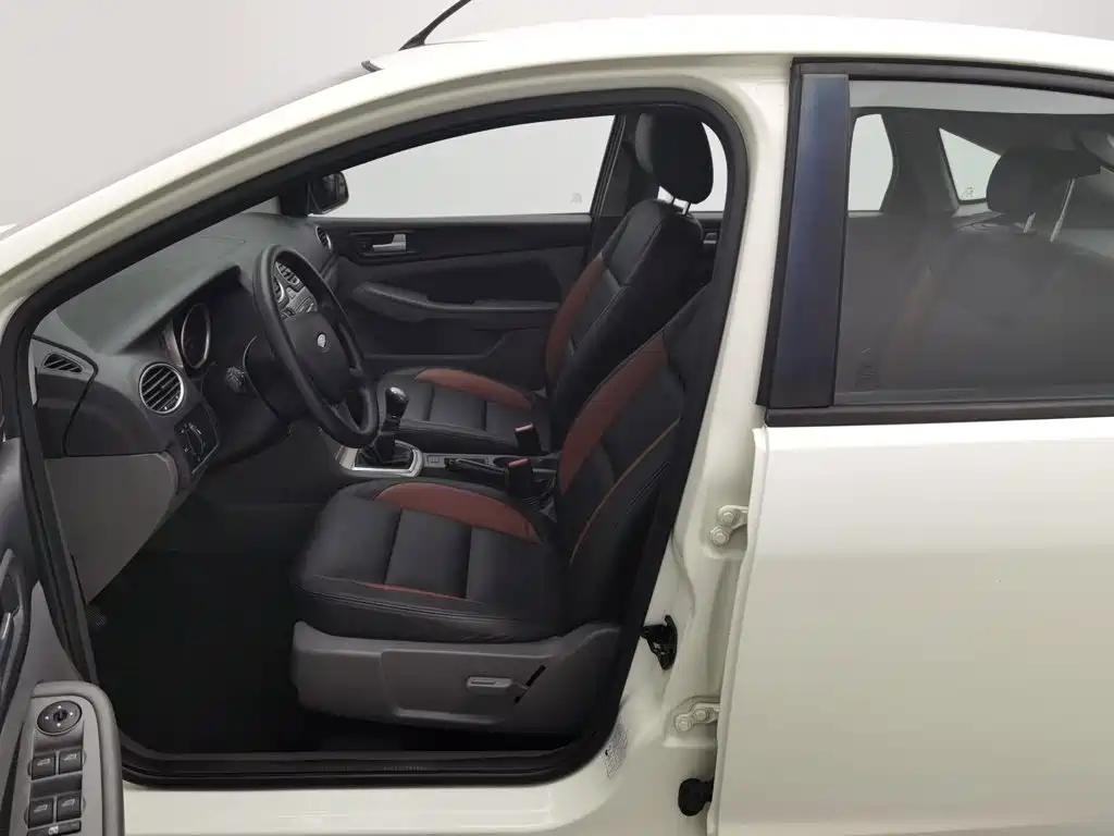 Ford Focus — миниатюра 10