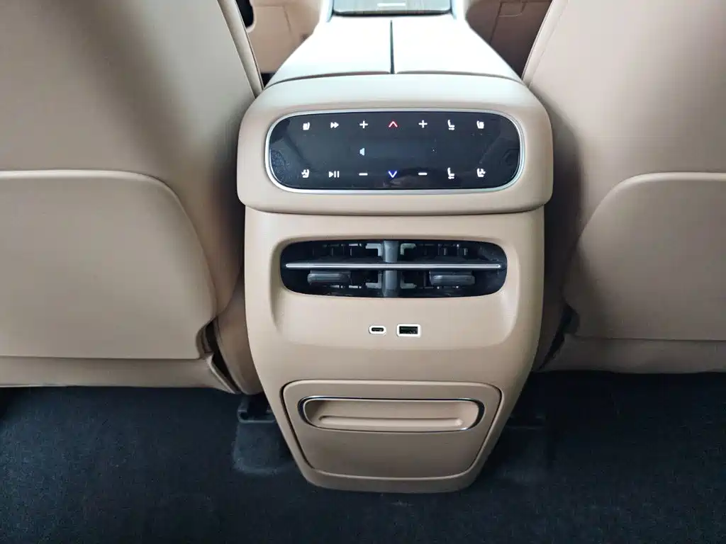 Leapmotor Leapmotor C11 — миниатюра 14