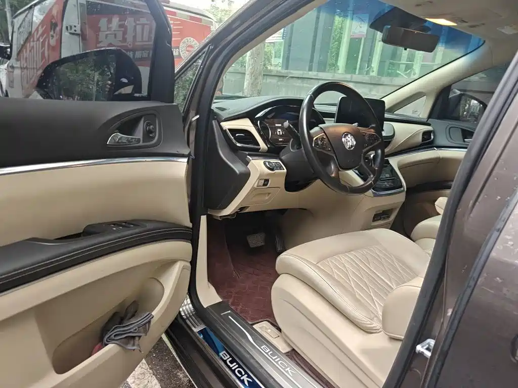 Buick GL8 — миниатюра 14