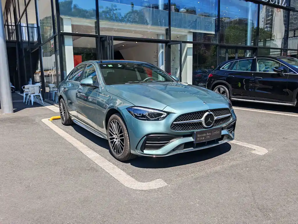 Mercedes-Benz C-Class — миниатюра 3