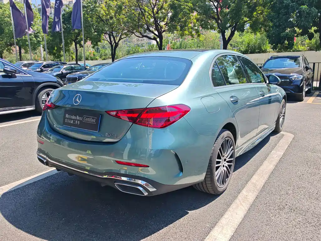 Mercedes-Benz C-Class — миниатюра 17