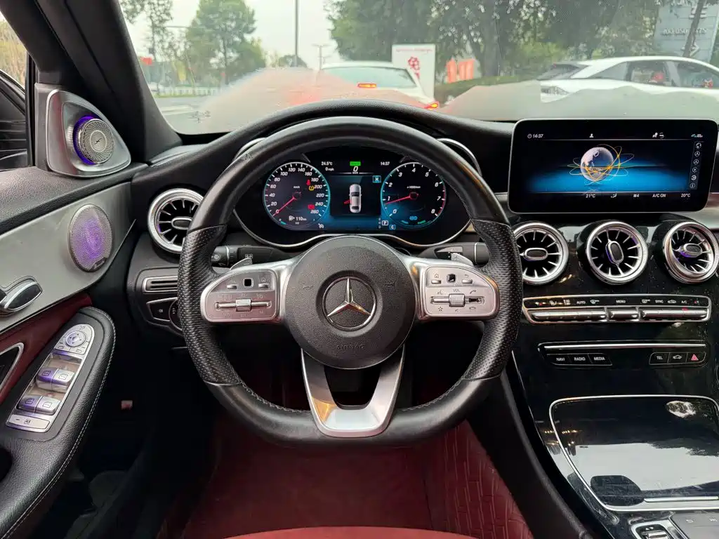 Mercedes-Benz C-Class — миниатюра 14