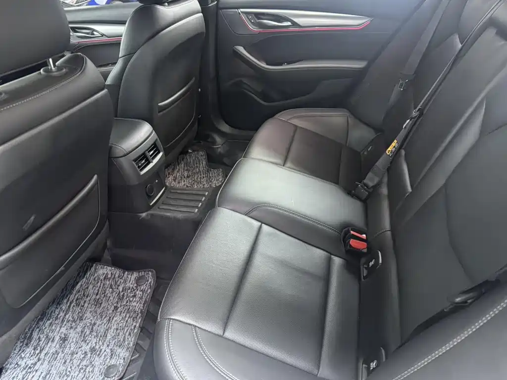 Cadillac CT5 — миниатюра 7