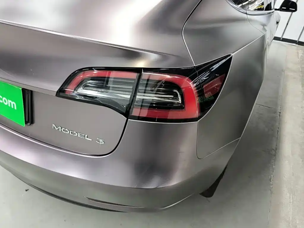 Tesla Model 3 — миниатюра 8