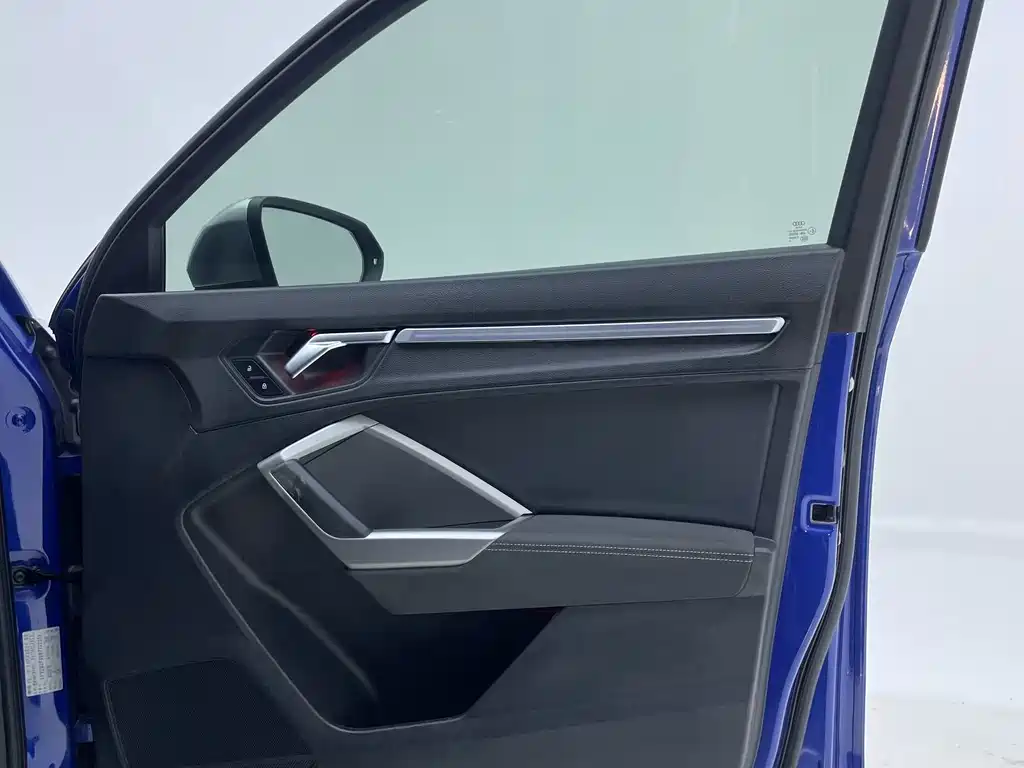 Audi Q3 — миниатюра 23