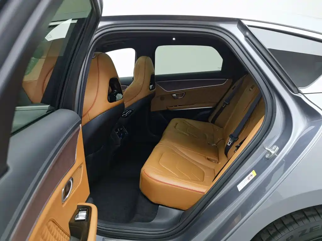 BYD Han — миниатюра 15