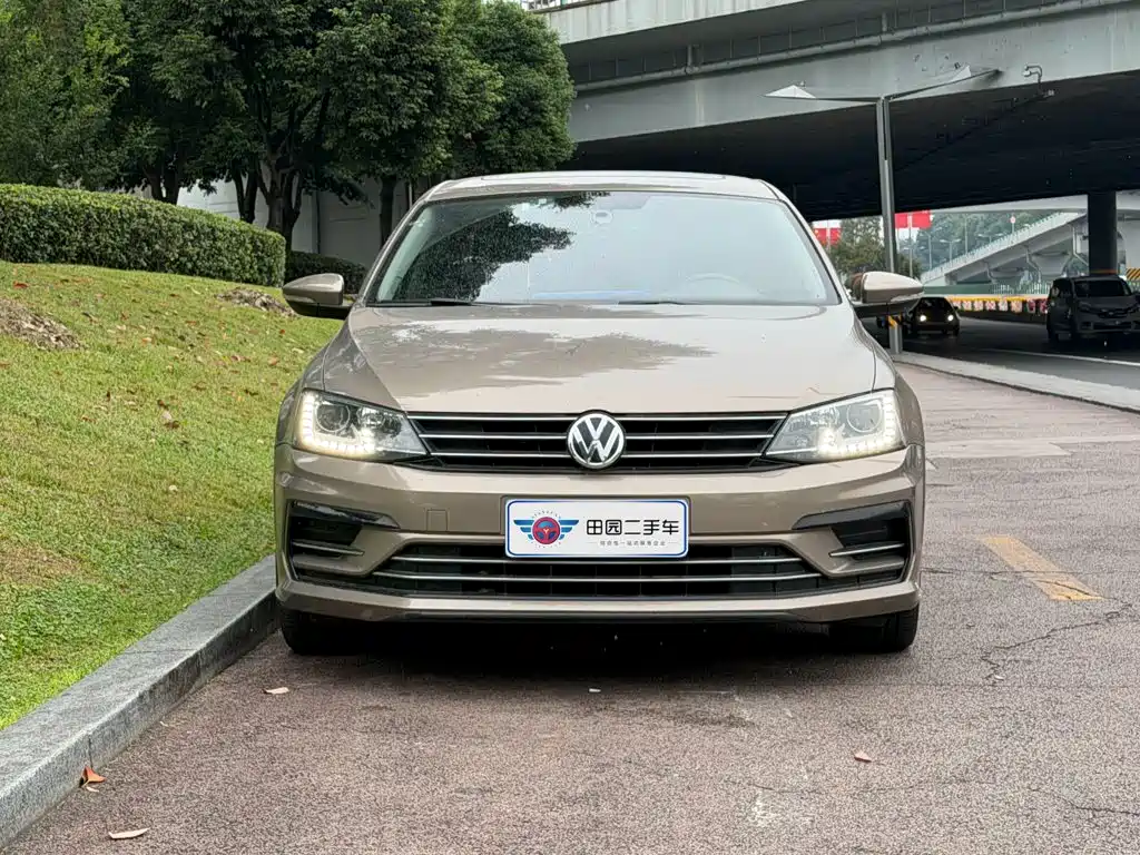 Volkswagen Sagitar — миниатюра 2