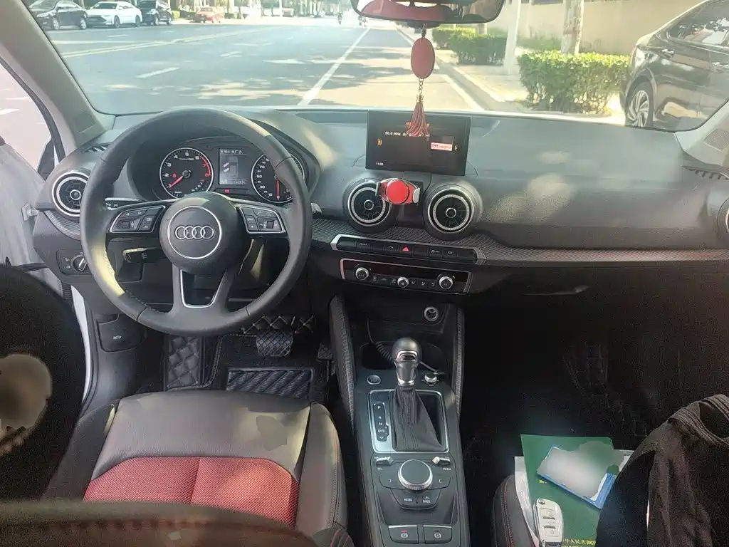 Audi Q2L — миниатюра 5