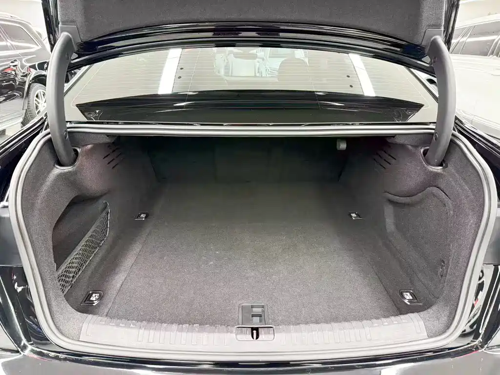 Audi A6L — миниатюра 20