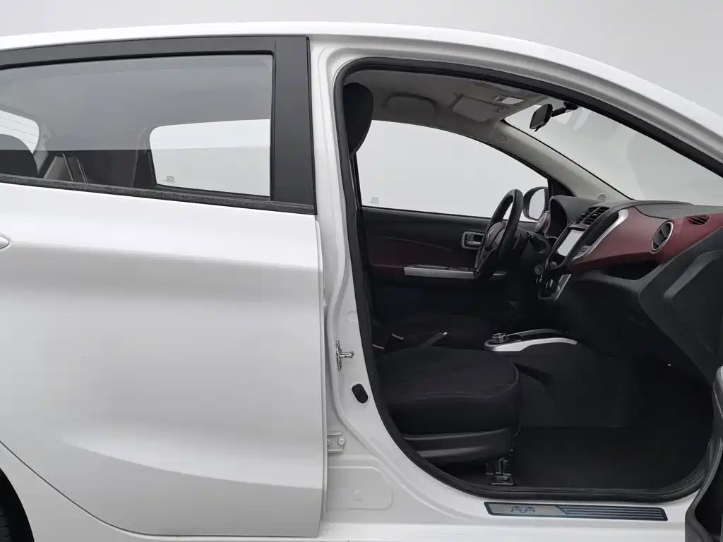 Changan BenBen — миниатюра 23