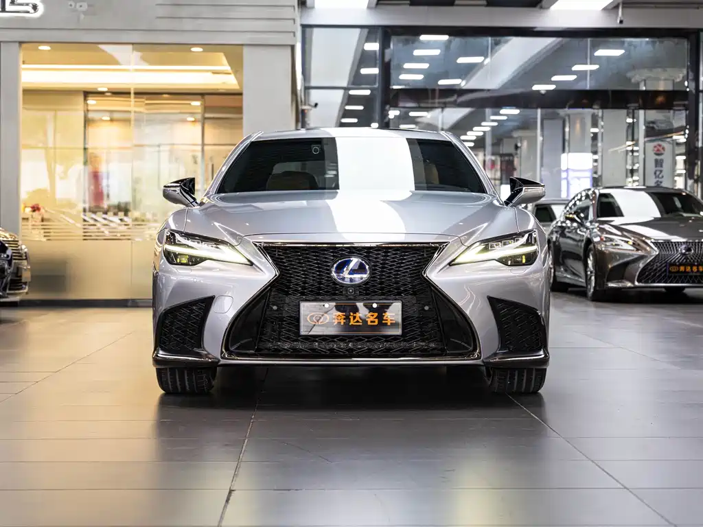 Lexus LS 2021 500h