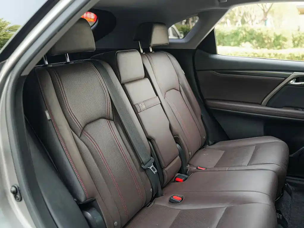 Lexus RX — миниатюра 16