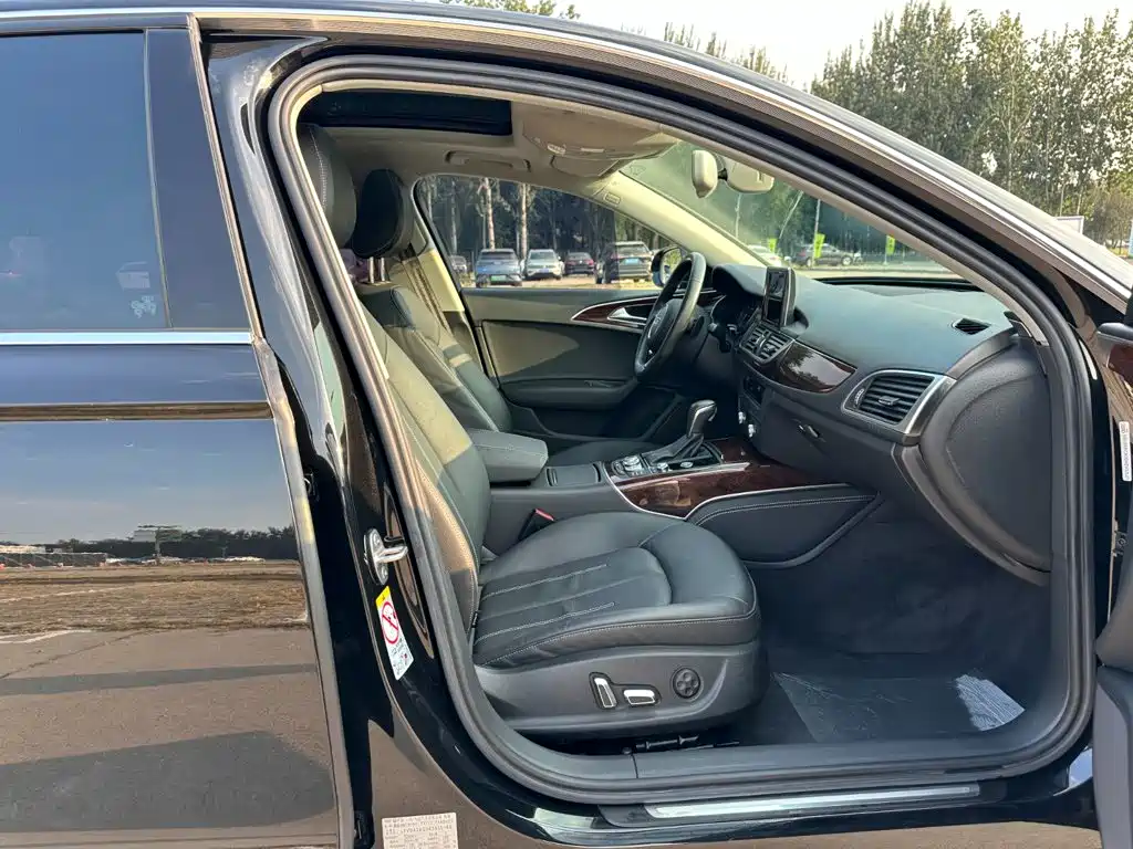 Audi A6L New Energy — миниатюра 15