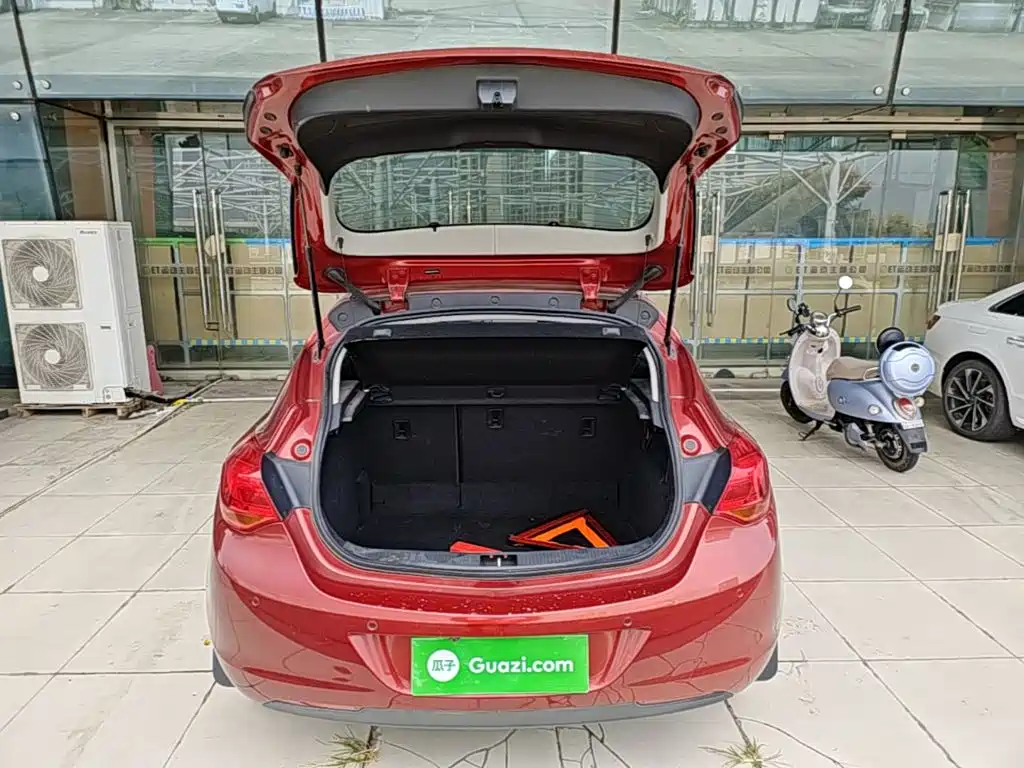 Buick Excelle — миниатюра 19