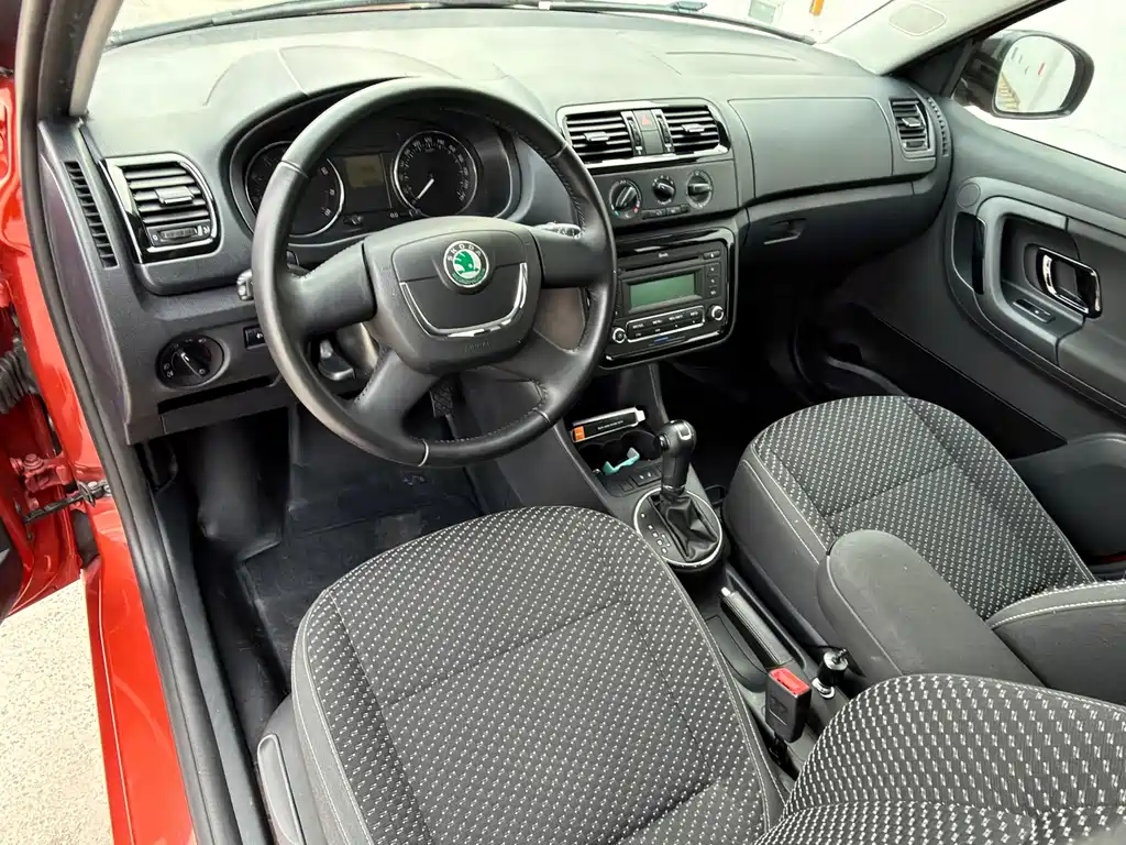 Skoda Fabia — миниатюра 9