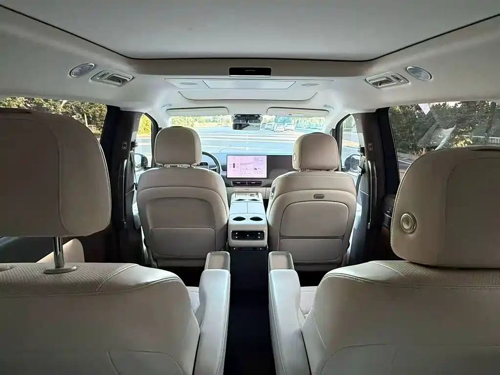 Li Auto Li MEGA — миниатюра 4