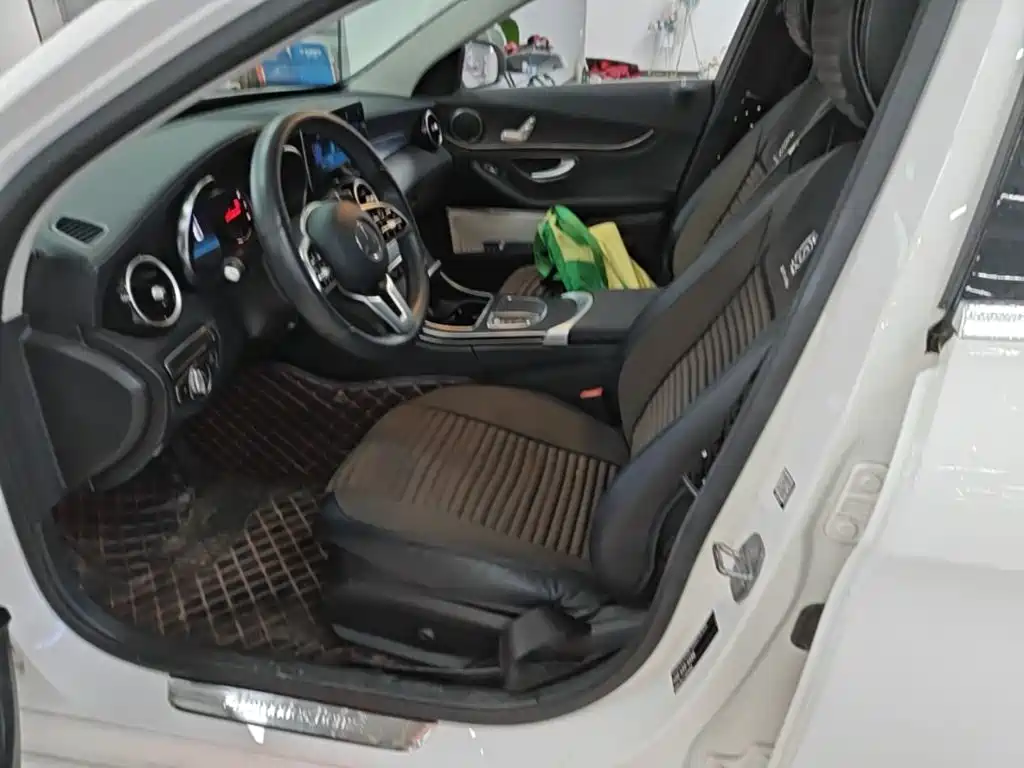 Mercedes-Benz C-Class — миниатюра 15