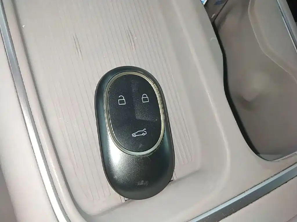 NIO EC6 — миниатюра 9