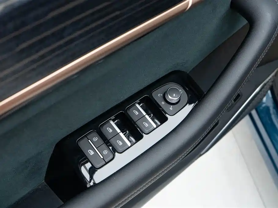 GEELY AUTOMOBILE XINGYUE L