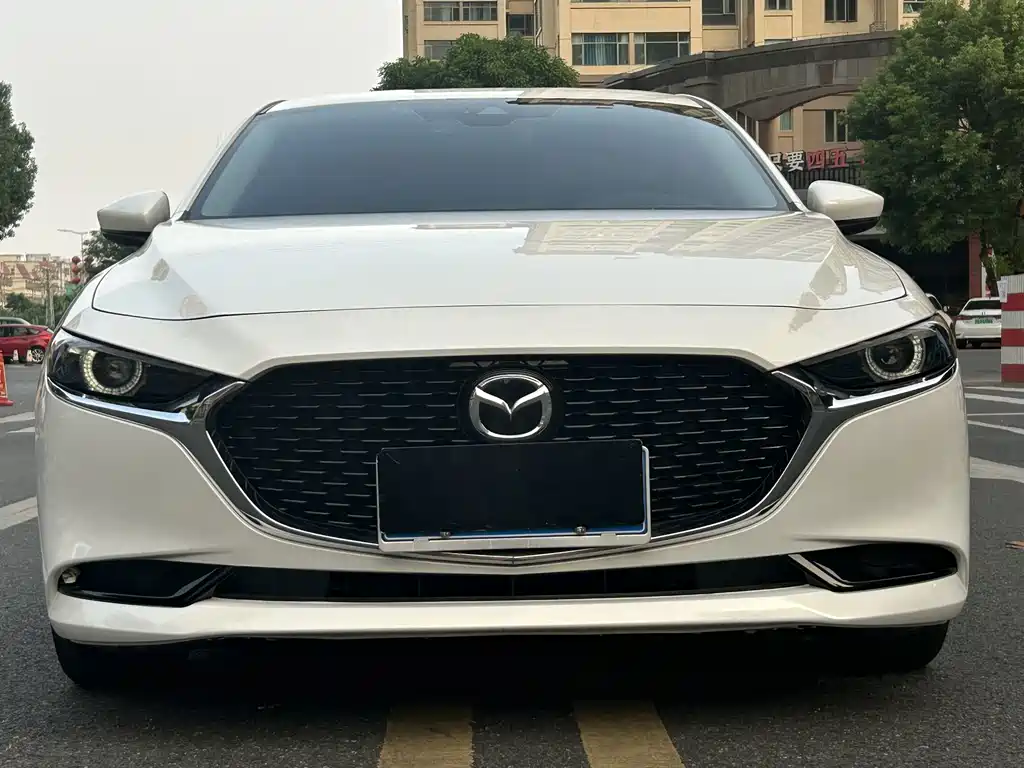 Mazda 3 Axela — миниатюра 2