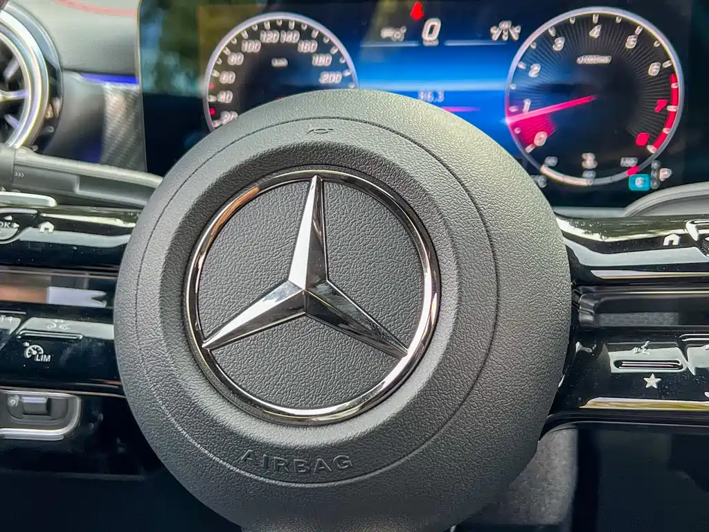 Mercedes-Benz A-Class A 2025 A 200 L Fashion