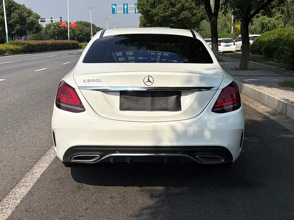 Mercedes-Benz C-Class — миниатюра 5